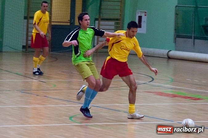 Zdjęcie w galerii na portalu naszraciborz.pl: HLPN: Nerwowo i czerwono w meczu ProAktywnych.com wiadomości z regionu