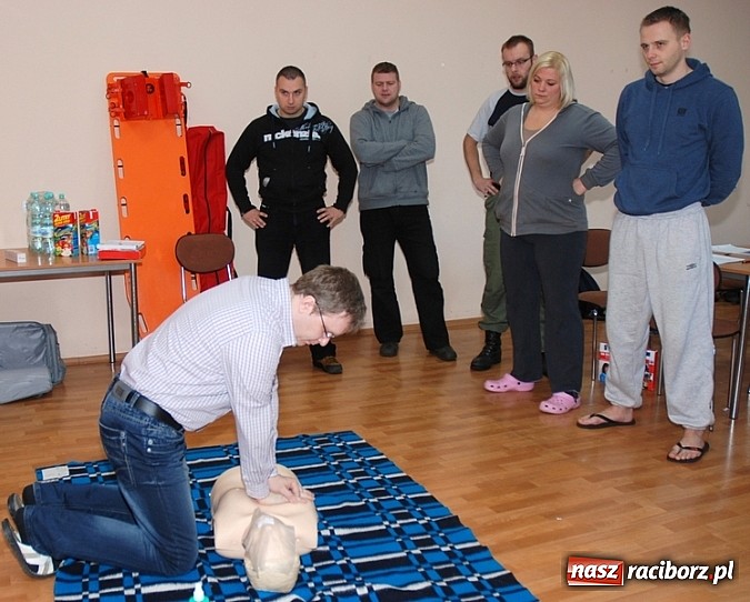 Zdjęcie w galerii na portalu naszraciborz.pl: Kurs Pierwszej Pomocy dla funkcjonariuszy ŚOSG wiadomości z regionu