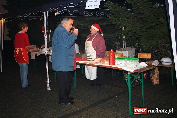 Zdjęcie w galerii na portalu naszraciborz.pl: Weihnachtsmarkt w Tworkowie wiadomości z regionu
