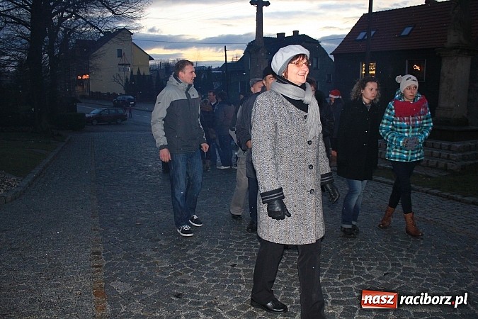 Zdjęcie w galerii na portalu naszraciborz.pl: Weihnachtsmarkt w Tworkowie wiadomości z regionu