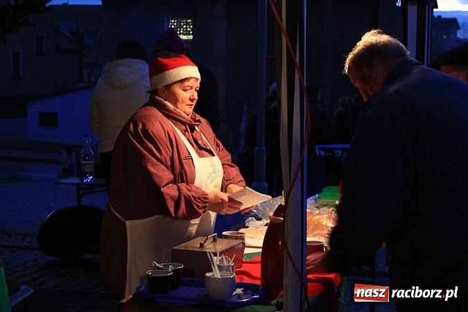 Zdjęcie w galerii na portalu naszraciborz.pl: Weihnachtsmarkt w Tworkowie wiadomości z regionu