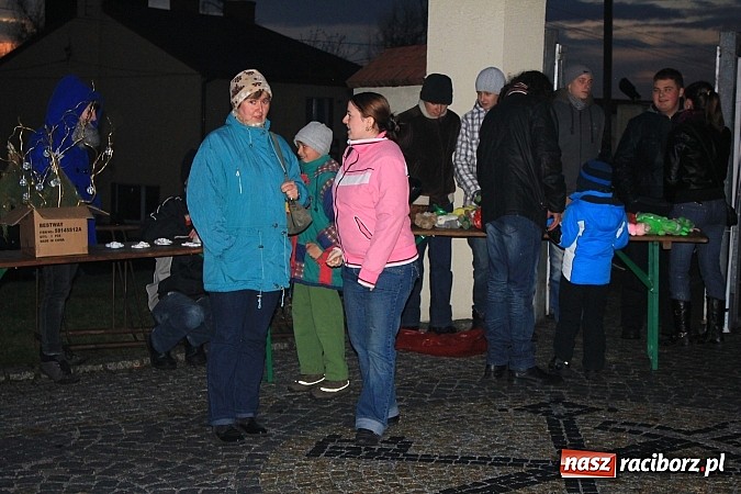 Zdjęcie w galerii na portalu naszraciborz.pl: Weihnachtsmarkt w Tworkowie wiadomości z regionu