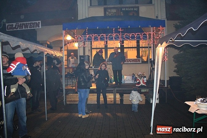 Zdjęcie w galerii na portalu naszraciborz.pl: Weihnachtsmarkt w Tworkowie wiadomości z regionu