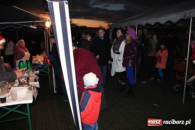 Zdjęcie w galerii na portalu naszraciborz.pl: Weihnachtsmarkt w Tworkowie wiadomości z regionu