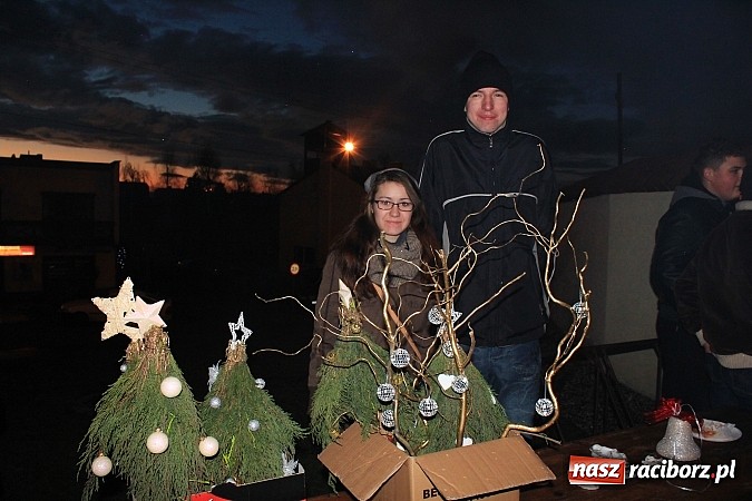 Zdjęcie w galerii na portalu naszraciborz.pl: Weihnachtsmarkt w Tworkowie wiadomości z regionu