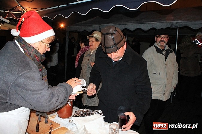 Zdjęcie w galerii na portalu naszraciborz.pl: Weihnachtsmarkt w Tworkowie wiadomości z regionu