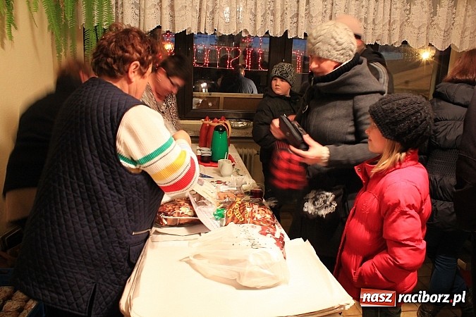 Zdjęcie w galerii na portalu naszraciborz.pl: Weihnachtsmarkt w Tworkowie wiadomości z regionu