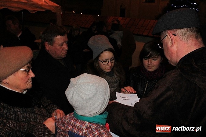 Zdjęcie w galerii na portalu naszraciborz.pl: Weihnachtsmarkt w Tworkowie wiadomości z regionu