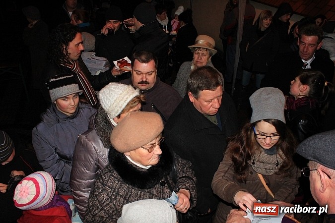 Zdjęcie w galerii na portalu naszraciborz.pl: Weihnachtsmarkt w Tworkowie wiadomości z regionu