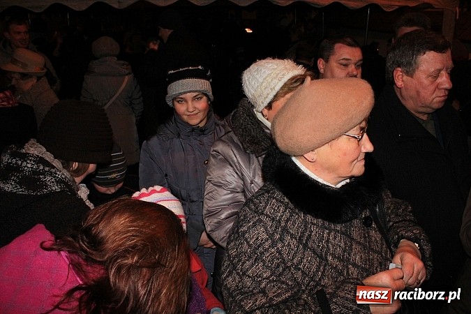Zdjęcie w galerii na portalu naszraciborz.pl: Weihnachtsmarkt w Tworkowie wiadomości z regionu
