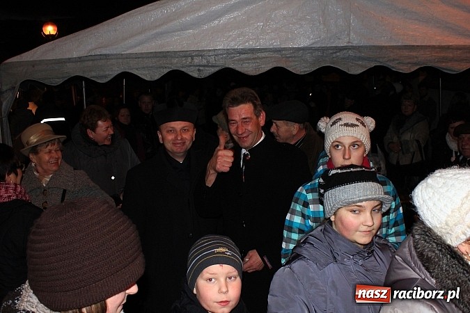Zdjęcie w galerii na portalu naszraciborz.pl: Weihnachtsmarkt w Tworkowie wiadomości z regionu