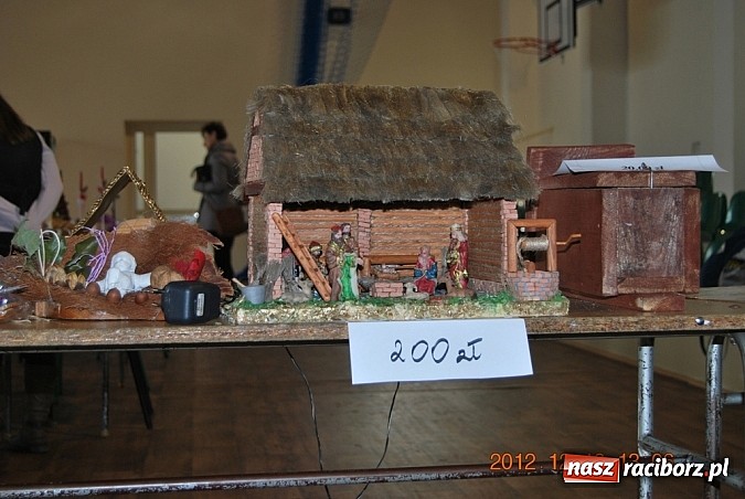 Zdjęcie w galerii na portalu naszraciborz.pl: Pierwszy świąteczny kiermasz w nowej hali wiadomości z regionu