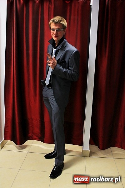 Zdjęcie w galerii na portalu naszraciborz.pl: Eleganckie garnitury na bale, studniówki i nie tylko. Promocyjne ceny wiadomości z regionu