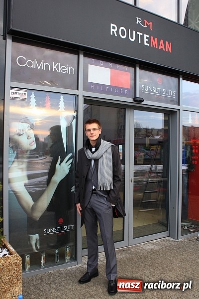 Zdjęcie w galerii na portalu naszraciborz.pl: Eleganckie garnitury na bale, studniówki i nie tylko. Promocyjne ceny wiadomości z regionu