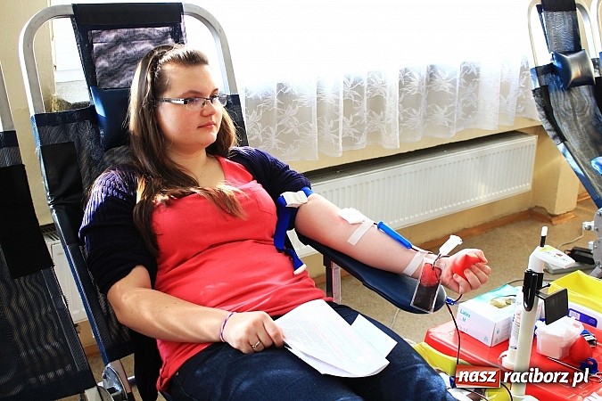 Zdjęcie w galerii na portalu naszraciborz.pl: Oddali krew, by pomóc potrzebującym wiadomości z regionu