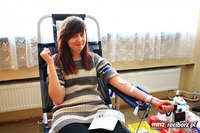 Zdjęcie w galerii na portalu naszraciborz.pl: Oddali krew, by pomóc potrzebującym wiadomości z regionu