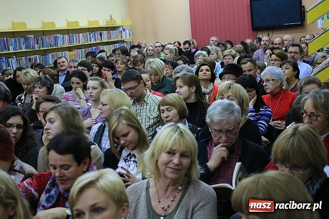 Zdjęcie w galerii na portalu naszraciborz.pl: Szymon Hołownia: Nie budzę się rano z obsesją ewangelizacyjną wiadomości z regionu