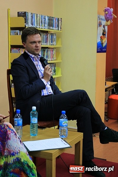 Zdjęcie w galerii na portalu naszraciborz.pl: Szymon Hołownia: Nie budzę się rano z obsesją ewangelizacyjną wiadomości z regionu