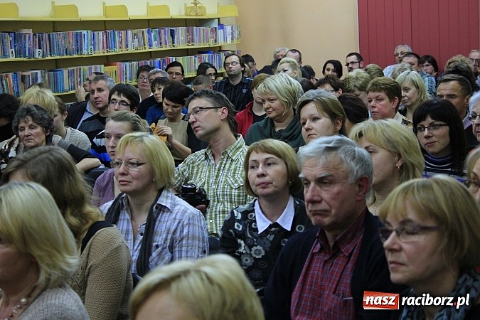Zdjęcie w galerii na portalu naszraciborz.pl: Szymon Hołownia: Nie budzę się rano z obsesją ewangelizacyjną wiadomości z regionu
