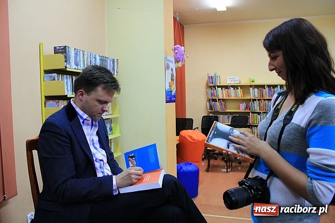 Zdjęcie w galerii na portalu naszraciborz.pl: Szymon Hołownia: Nie budzę się rano z obsesją ewangelizacyjną wiadomości z regionu