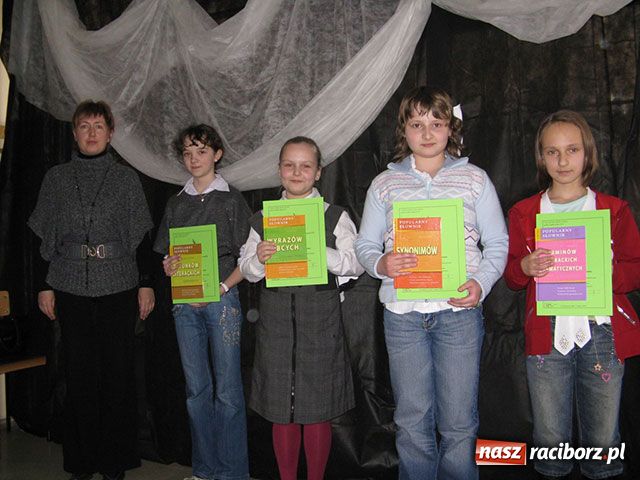 Zdjęcie w galerii na portalu naszraciborz.pl: Krzyżanowice - Gminny konkurs recytatorski wiadomości z regionu