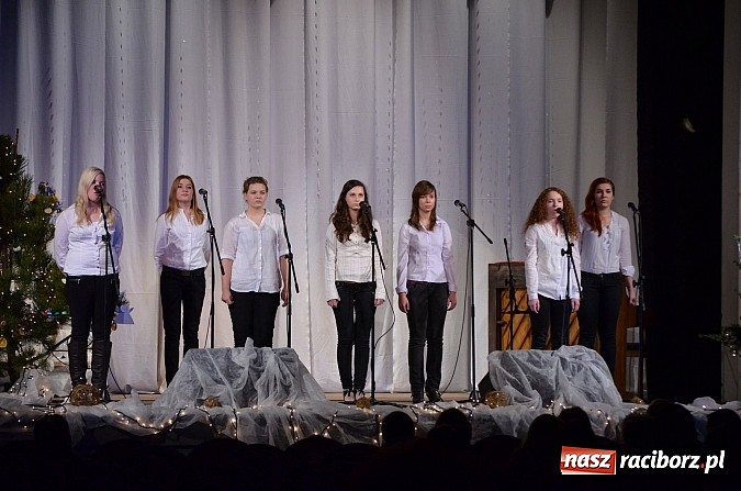 Zdjęcie w galerii na portalu naszraciborz.pl: Świątecznie w RCK-u z Perspektywą wiadomości z regionu