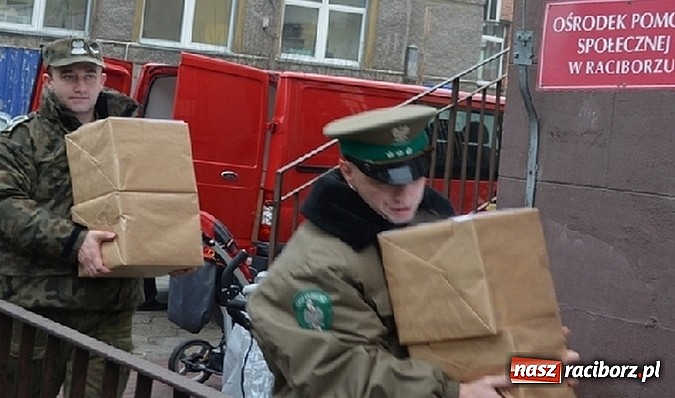 Zdjęcie w galerii na portalu naszraciborz.pl: Choinkowe prezenty od Straży Granicznej wiadomości z regionu