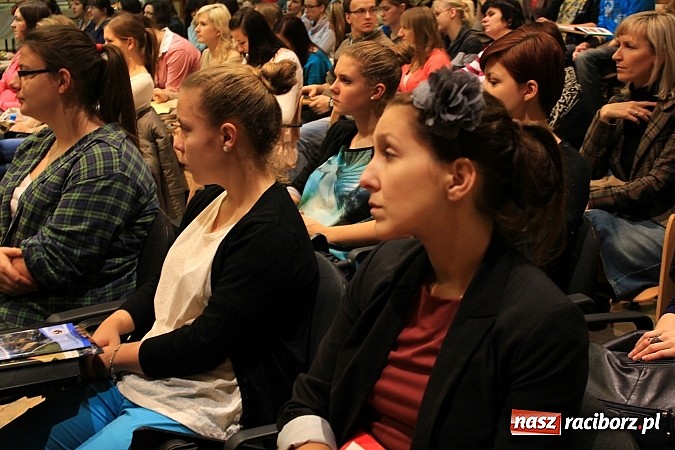 Zdjęcie w galerii na portalu naszraciborz.pl: Otrzymali laptopy za najlepsze biznesplany wiadomości z regionu