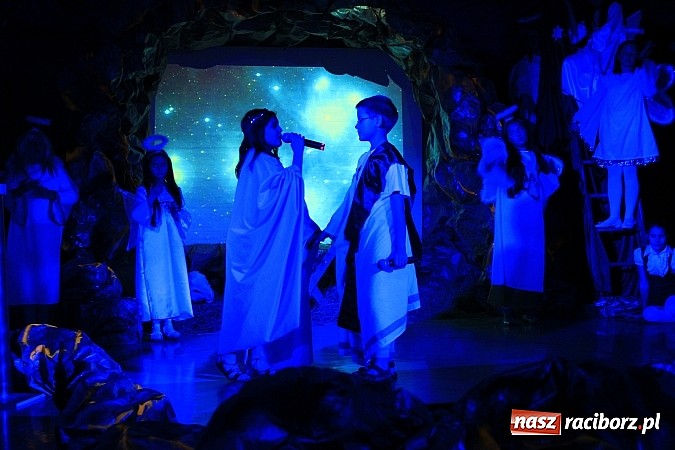 Zdjęcie w galerii na portalu naszraciborz.pl: Droga do Betlejem, czyli Trzynastka w akcji wiadomości z regionu