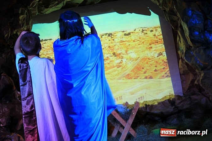 Zdjęcie w galerii na portalu naszraciborz.pl: Droga do Betlejem, czyli Trzynastka w akcji wiadomości z regionu