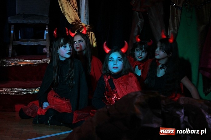 Zdjęcie w galerii na portalu naszraciborz.pl: Droga do Betlejem, czyli Trzynastka w akcji wiadomości z regionu