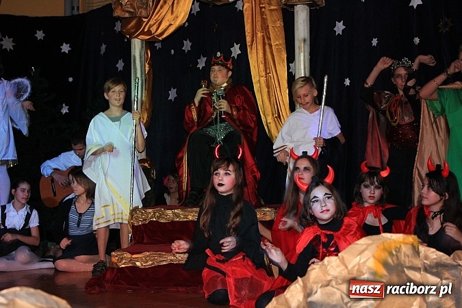 Zdjęcie w galerii na portalu naszraciborz.pl: Droga do Betlejem, czyli Trzynastka w akcji wiadomości z regionu