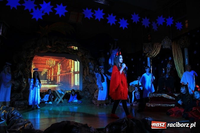 Zdjęcie w galerii na portalu naszraciborz.pl: Droga do Betlejem, czyli Trzynastka w akcji wiadomości z regionu