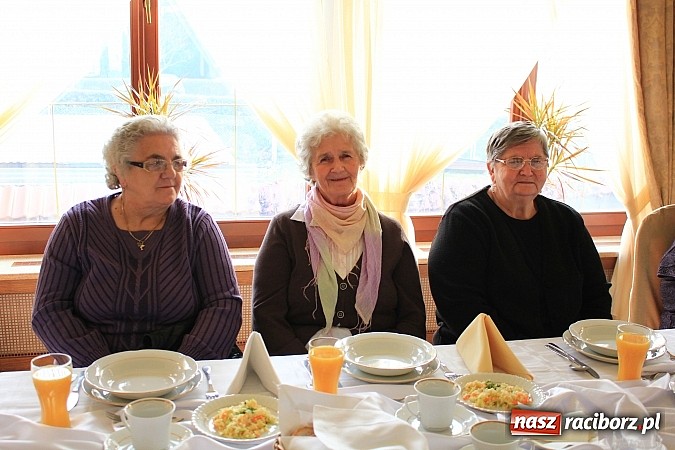 Zdjęcie w galerii na portalu naszraciborz.pl: Wigilijny posiłek dla samotnych wiadomości z regionu