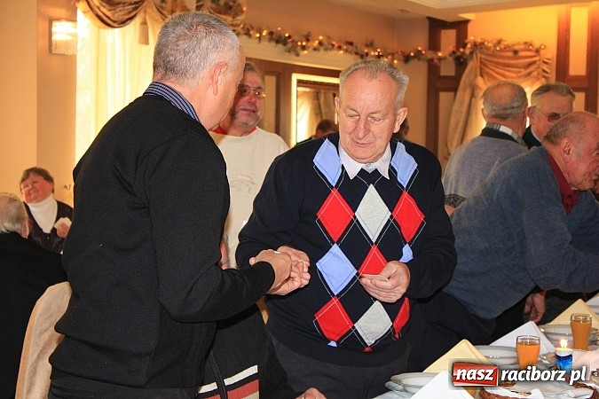 Zdjęcie w galerii na portalu naszraciborz.pl: Wigilijny posiłek dla samotnych wiadomości z regionu