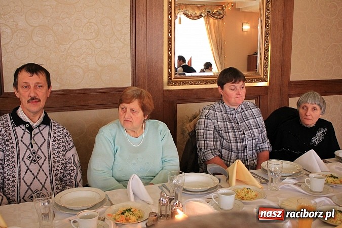 Zdjęcie w galerii na portalu naszraciborz.pl: Wigilijny posiłek dla samotnych wiadomości z regionu