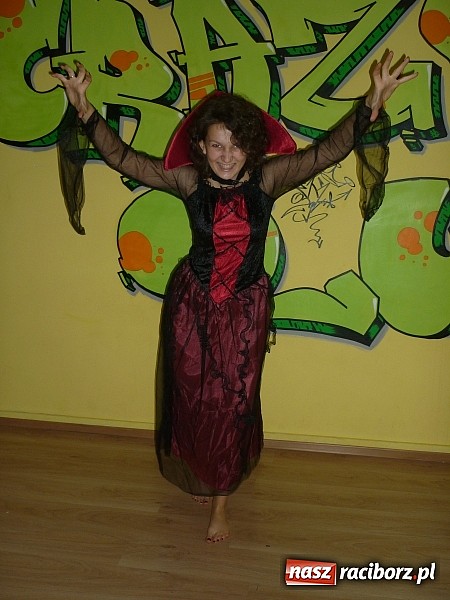 Zdjęcie w galerii na portalu naszraciborz.pl: Wypożyczalnia strojów karnawałowych dla dzieci i dorosłych w Crazy Club wiadomości z regionu