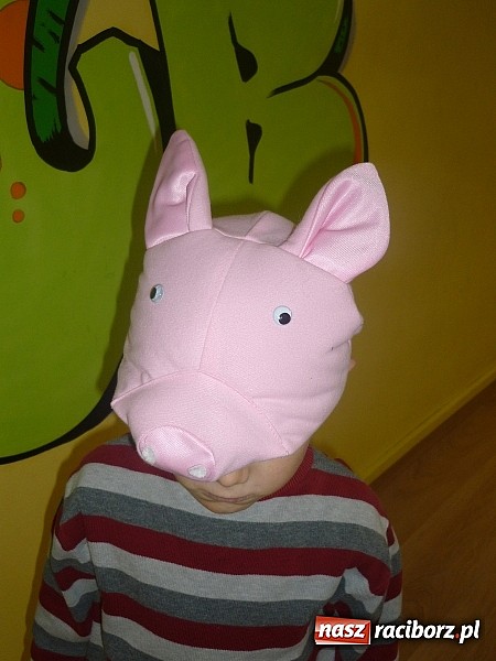 Zdjęcie w galerii na portalu naszraciborz.pl: Wypożyczalnia strojów karnawałowych dla dzieci i dorosłych w Crazy Club wiadomości z regionu