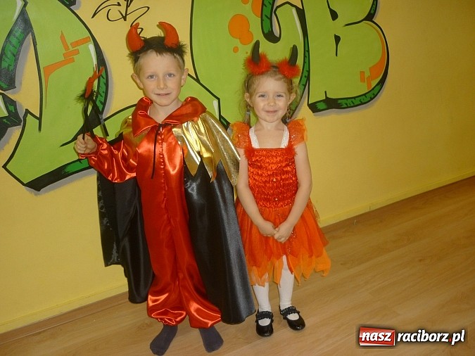 Zdjęcie w galerii na portalu naszraciborz.pl: Wypożyczalnia strojów karnawałowych dla dzieci i dorosłych w Crazy Club wiadomości z regionu