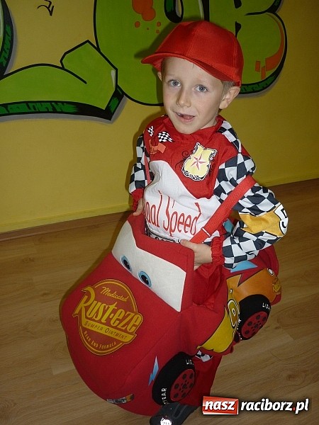 Zdjęcie w galerii na portalu naszraciborz.pl: Wypożyczalnia strojów karnawałowych dla dzieci i dorosłych w Crazy Club wiadomości z regionu