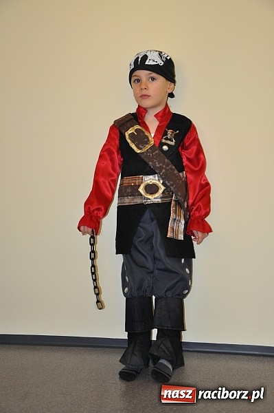 Zdjęcie w galerii na portalu naszraciborz.pl: Wypożyczalnia strojów karnawałowych dla dzieci i dorosłych w Crazy Club wiadomości z regionu