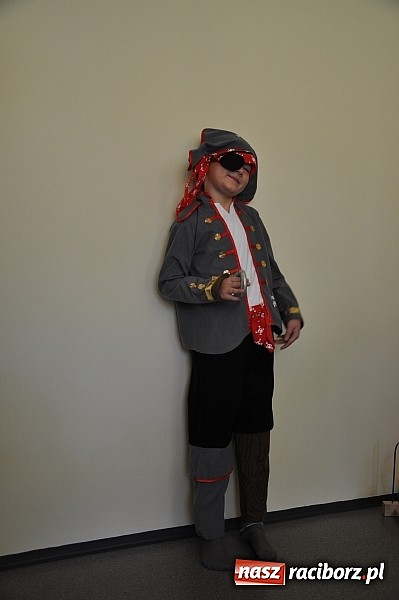 Zdjęcie w galerii na portalu naszraciborz.pl: Wypożyczalnia strojów karnawałowych dla dzieci i dorosłych w Crazy Club wiadomości z regionu