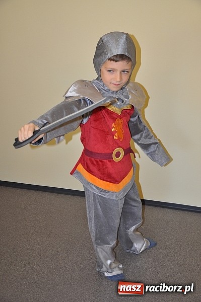 Zdjęcie w galerii na portalu naszraciborz.pl: Wypożyczalnia strojów karnawałowych dla dzieci i dorosłych w Crazy Club wiadomości z regionu