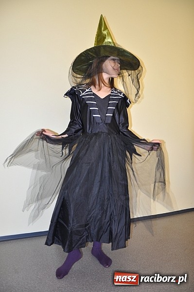 Zdjęcie w galerii na portalu naszraciborz.pl: Wypożyczalnia strojów karnawałowych dla dzieci i dorosłych w Crazy Club wiadomości z regionu