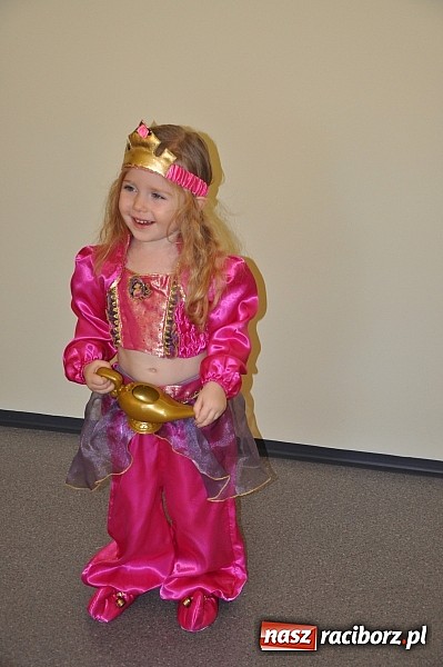 Zdjęcie w galerii na portalu naszraciborz.pl: Wypożyczalnia strojów karnawałowych dla dzieci i dorosłych w Crazy Club wiadomości z regionu