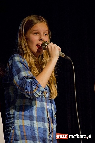 Zdjęcie w galerii na portalu naszraciborz.pl: Spora frekwencja na jasełkach w MDK-u wiadomości z regionu