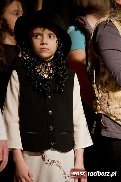 Zdjęcie w galerii na portalu naszraciborz.pl: Spora frekwencja na jasełkach w MDK-u wiadomości z regionu