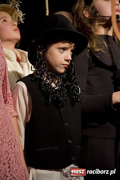 Zdjęcie w galerii na portalu naszraciborz.pl: Spora frekwencja na jasełkach w MDK-u wiadomości z regionu