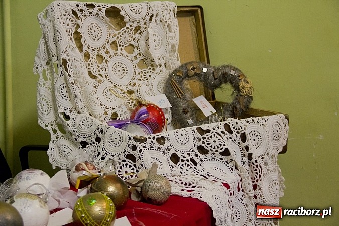 Zdjęcie w galerii na portalu naszraciborz.pl: Spora frekwencja na jasełkach w MDK-u wiadomości z regionu