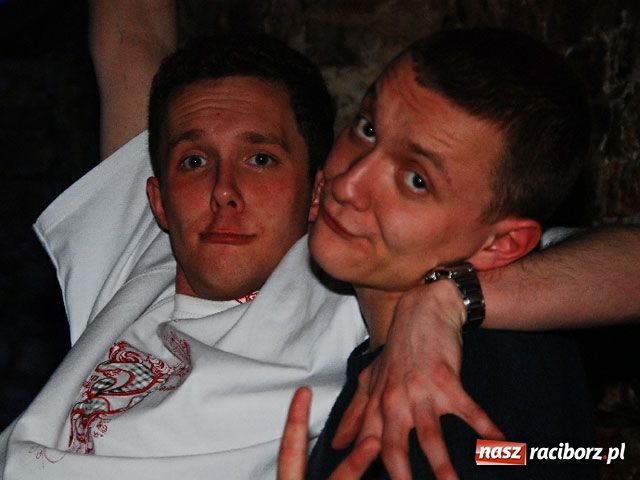Zdjęcie w galerii na portalu naszraciborz.pl: Magiel towarzyski wiadomości z regionu